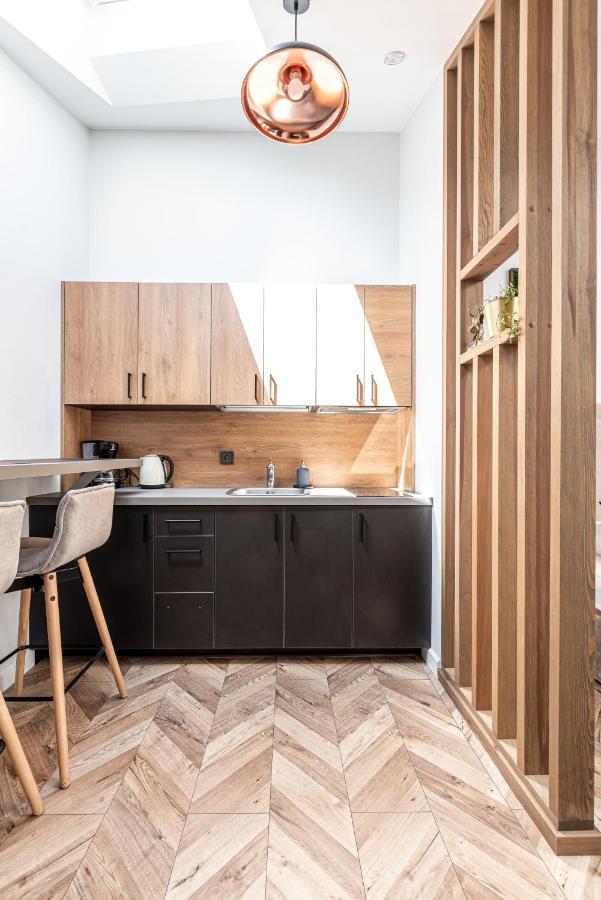 Апартаменты Sun Lighted Cathedral Square Studio Вильнюс Экстерьер фото